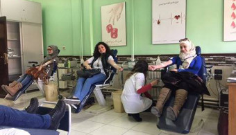 حملة تبرع بالدم للفريق التطوعي في الجامعة لأطفال مرضى التلاسيميا