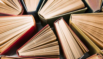 دعوة لحضور اللقاء الأدبي 