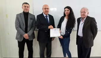 الجامعة العربية الدولية تكرم الطلاب المتفوقين في الامتحان الوطني دورة تشرين 2021 في كلية الهندسة المعمارية