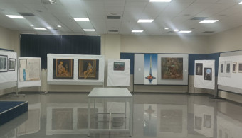 الجامعة العربية الدولية تقيم المعرض السنوي لأساتذة كلية الفنون للعام 2025 