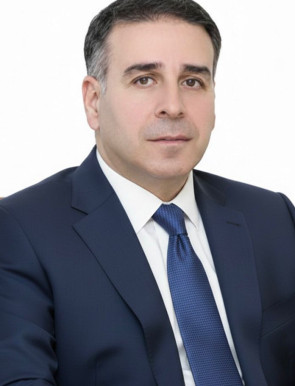 Dr. Ehssan Sattouf.