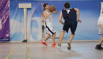 اختتام المباراة النهائية لدوري كرة السلة والمباراة الودية لفريق الأساتذة وفريق الطلاب