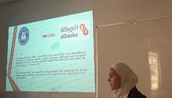 Presenting the practical training project course by students of the College of Business Administration