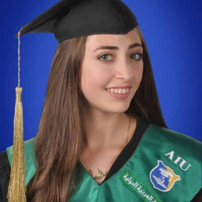 جوليا الرافع